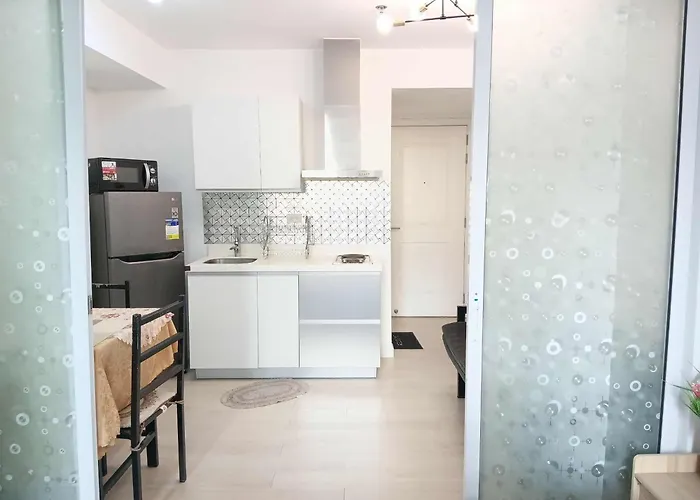 Azure Residences 1 Bedroom With Wide Balcony Aparthotel Manila